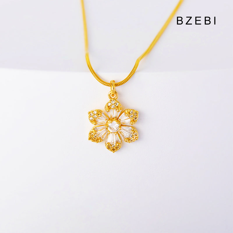 18k Light Luxury Six Page Flower Necklace